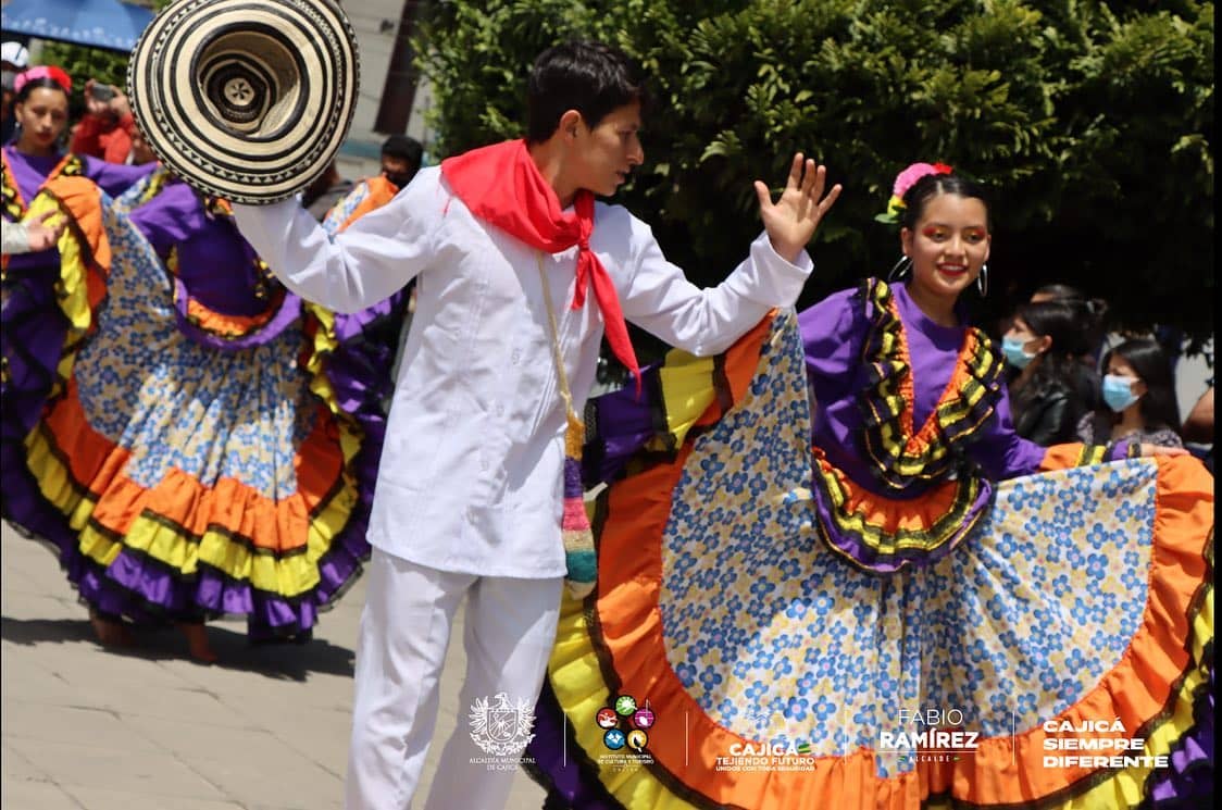 Danza Folclorica (4)