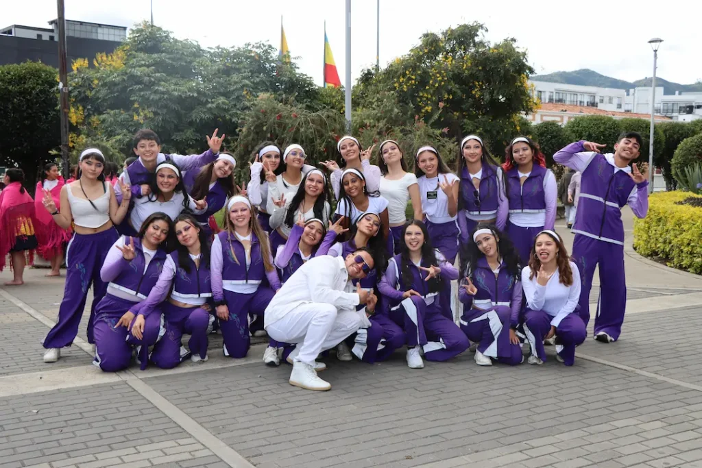 Lunada grupo de danzas